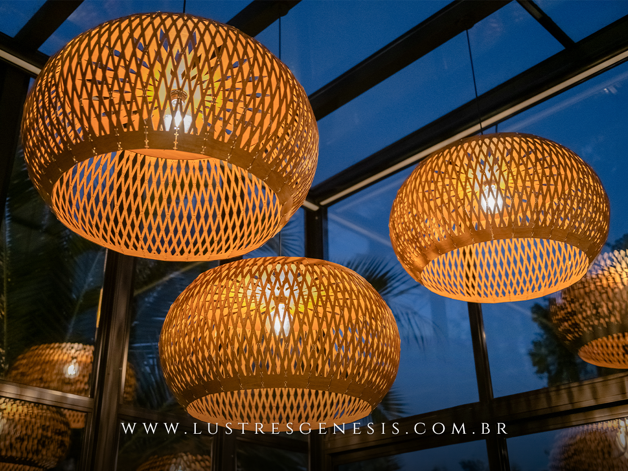 Luminária pendente grande carimbó madeira natural e lacas coloridas